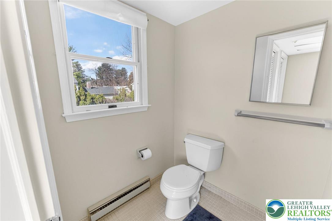 1460 Springhouse Road Allentown, PA 18104 - Photo 21 of 39 Gallery Image 21