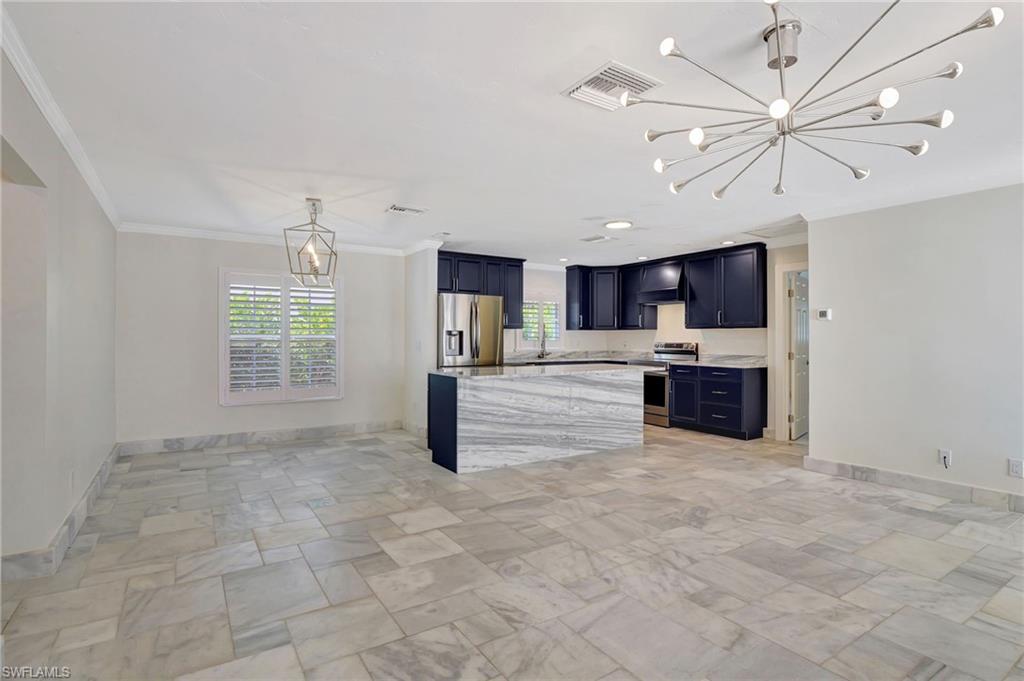 112 Capri Boulevard Naples, FL 34113 - Photo 10 of 39