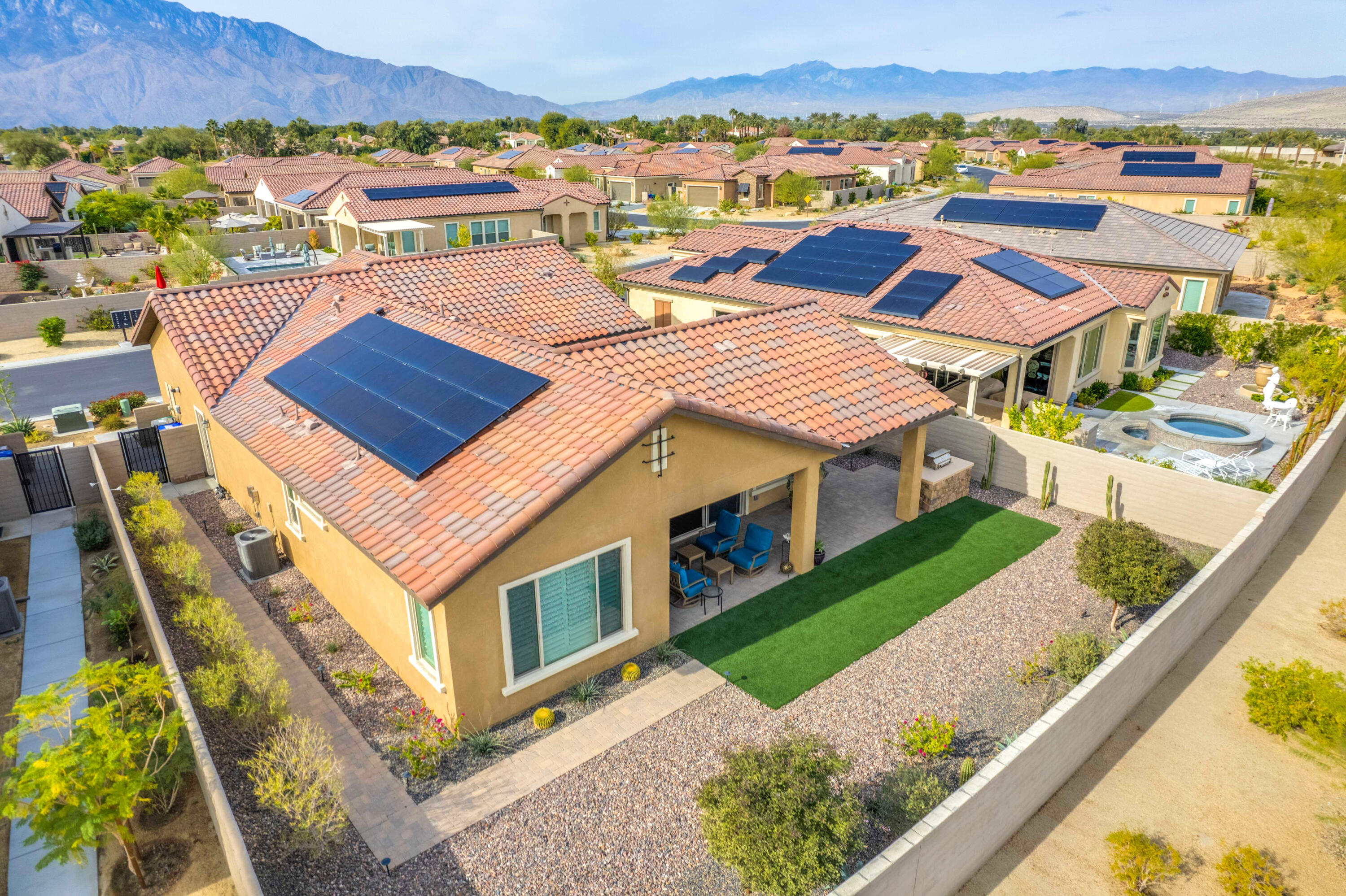 32 Cork Tree Rancho Mirage, CA 92270 - Photo 10 of 58 45