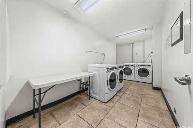 $265,000 | 747 Amana Street, Unit 1405, Honolulu, HI 96814