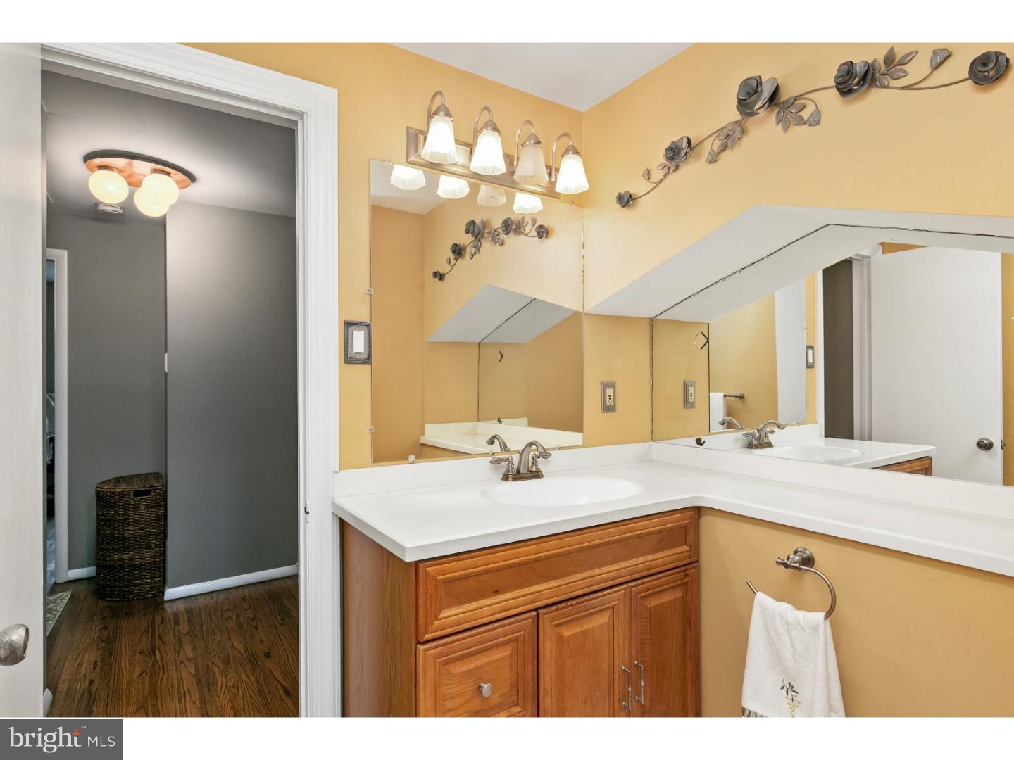45 Rutgers Drive Riverside, NJ 08075 - Photo 18 of 25 Bathroom
