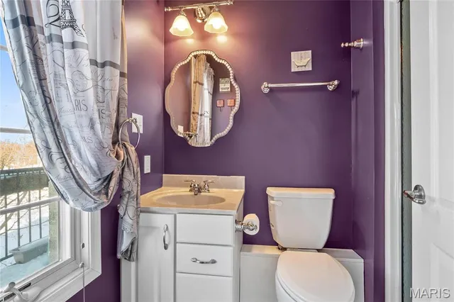 $570,000 | 882 Edward Street, St. Libory, IL 62282