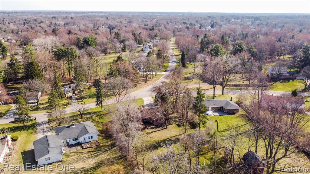 2236 Oklahoma Avenue Rochester Hills, MI 48309 - Photo 53 of 57