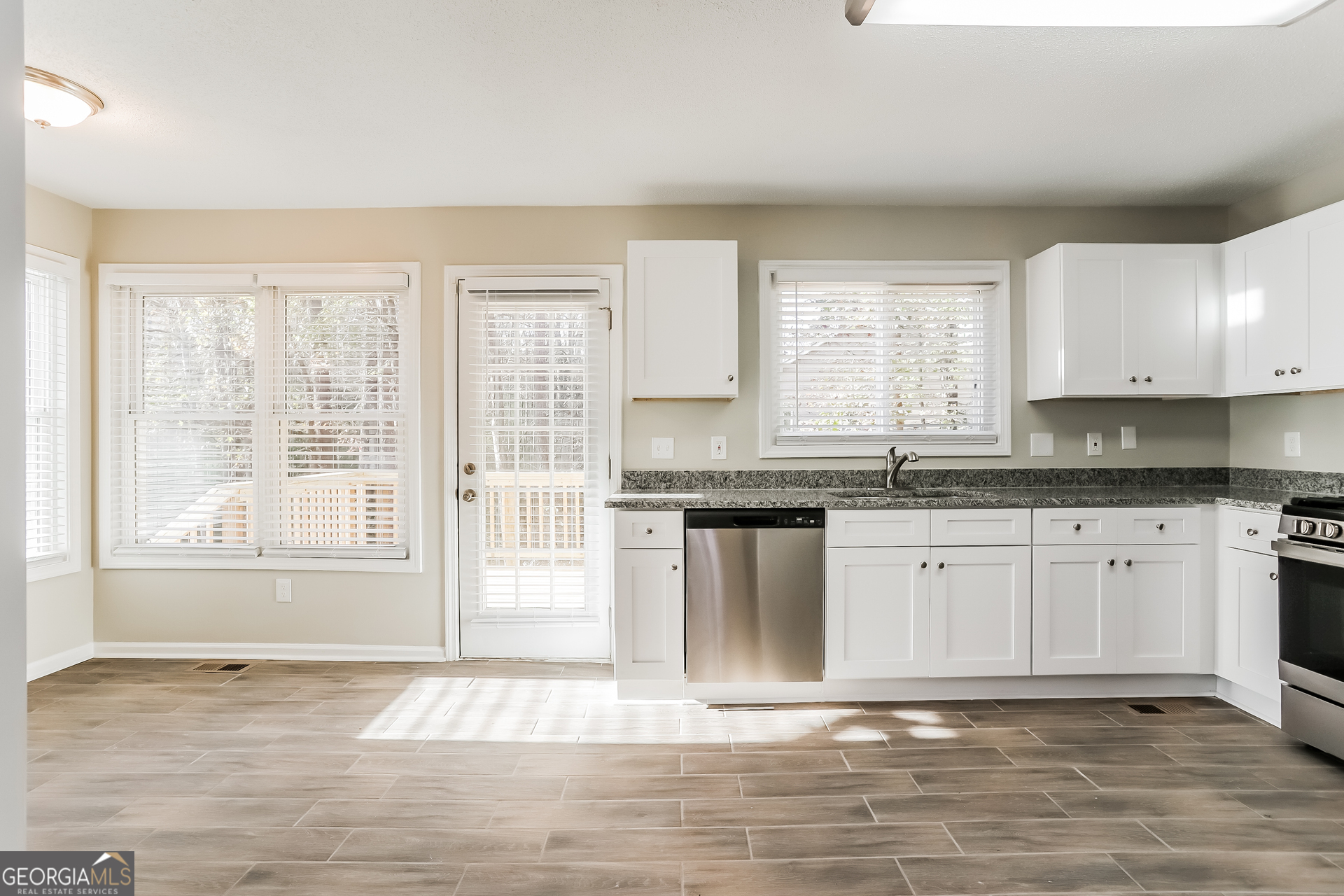 3100 Rome Court Southwest Marietta, GA 30064 - Photo 6 of 18