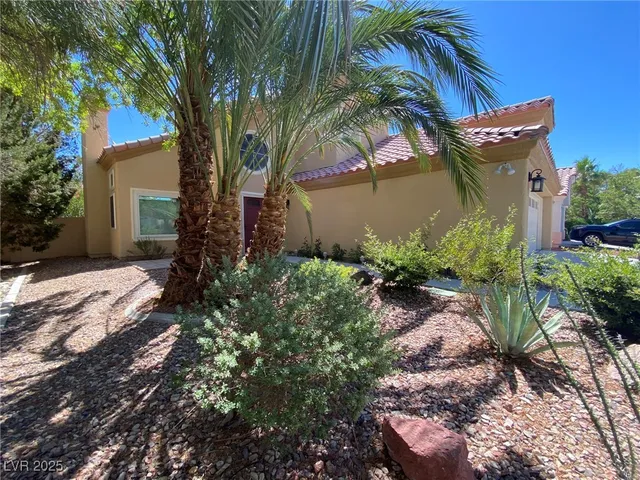 $3,200 | 2908 Channel Bay Drive, Las Vegas, NV 89128
