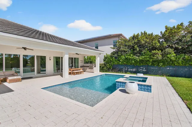 $12,800 | 19886 Meadowside Lane, Boca Raton, FL 33498