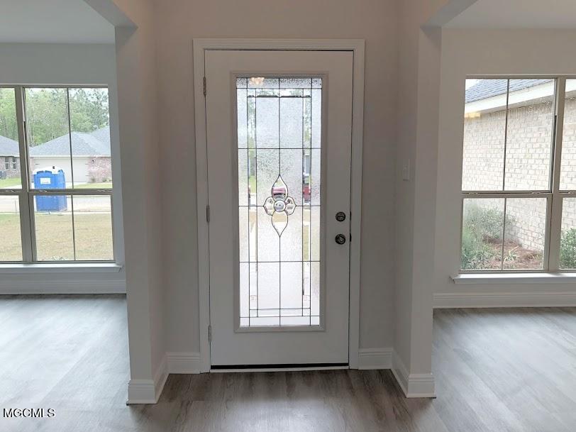6230 Roxanne Way Biloxi, MS 39532 - Photo 8 of 22 foyer