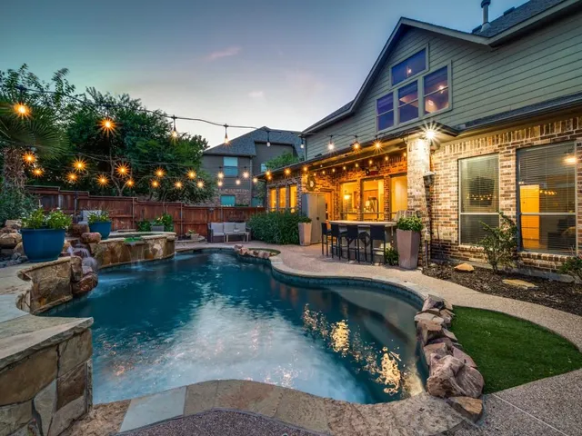 $630,000 | 369 Parkvillage Avenue, Fairview, TX 75069