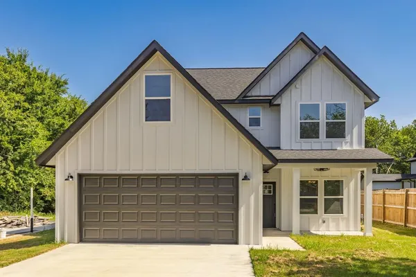 $224,900 | 749 East Marshall Avenue, Cooper, TX 75432