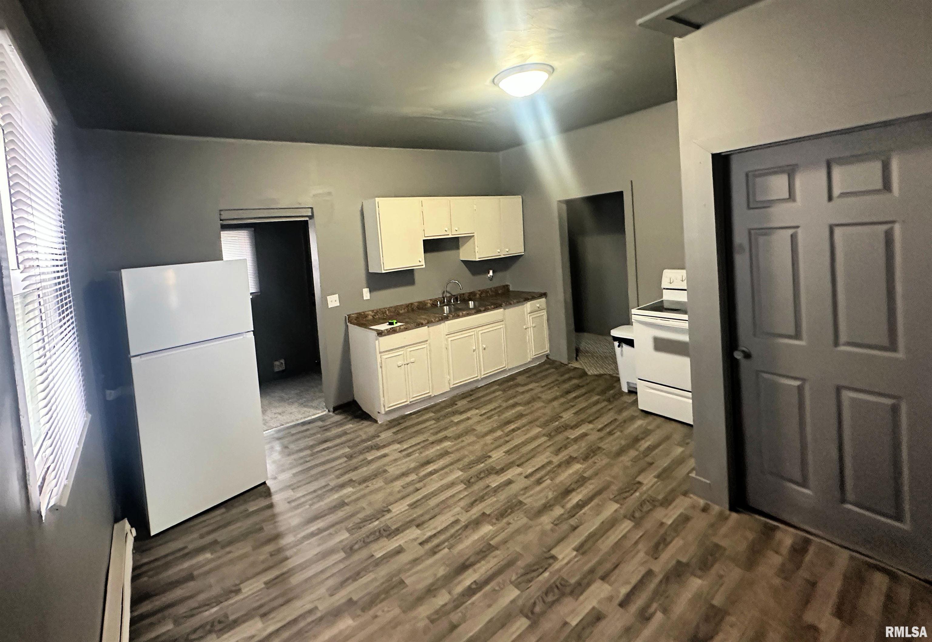 1702 East Carpenter Street Springfield, IL 62702 - Photo 3 of 6