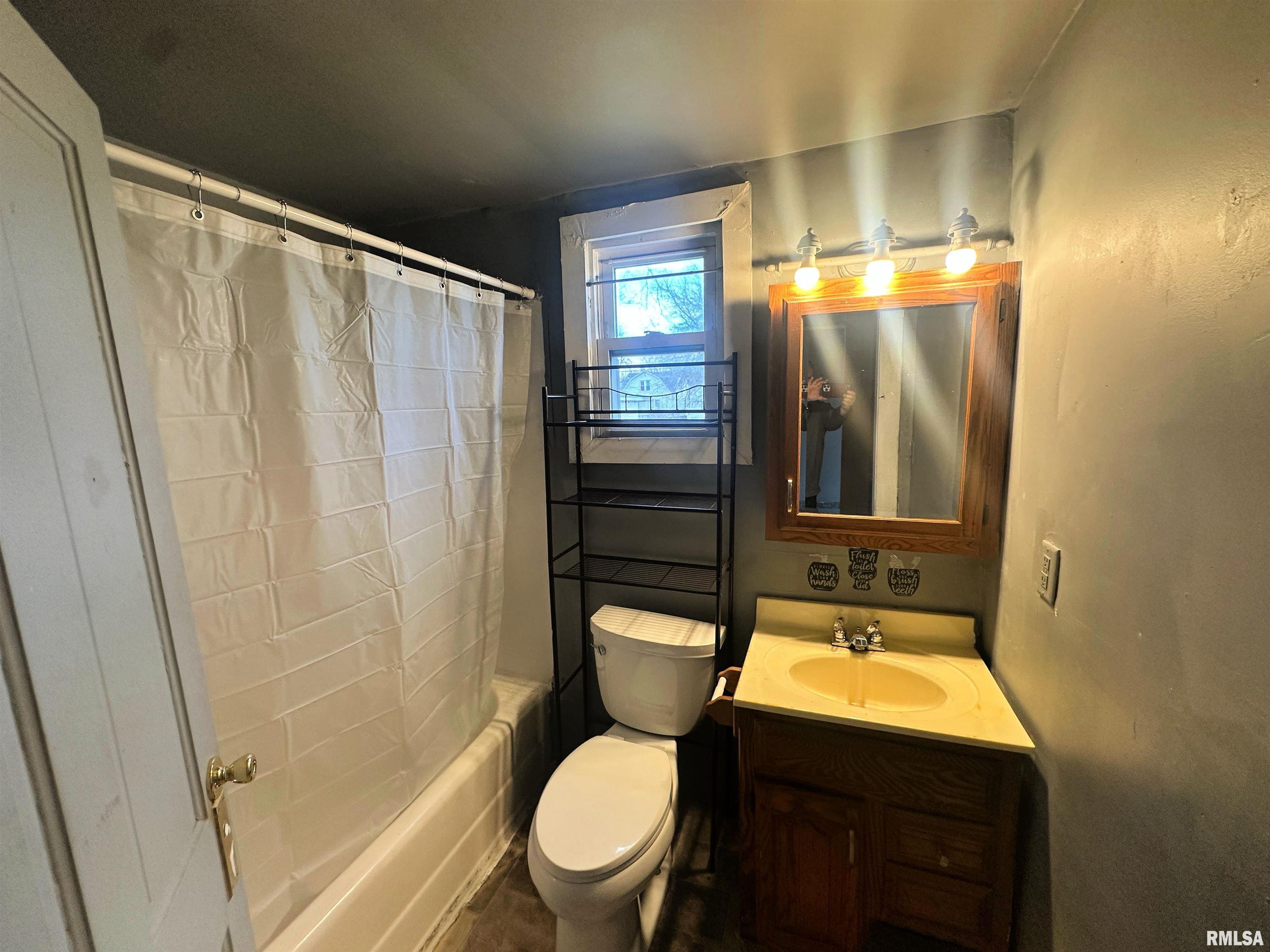 1702 East Carpenter Street Springfield, IL 62702 - Photo 5 of 6