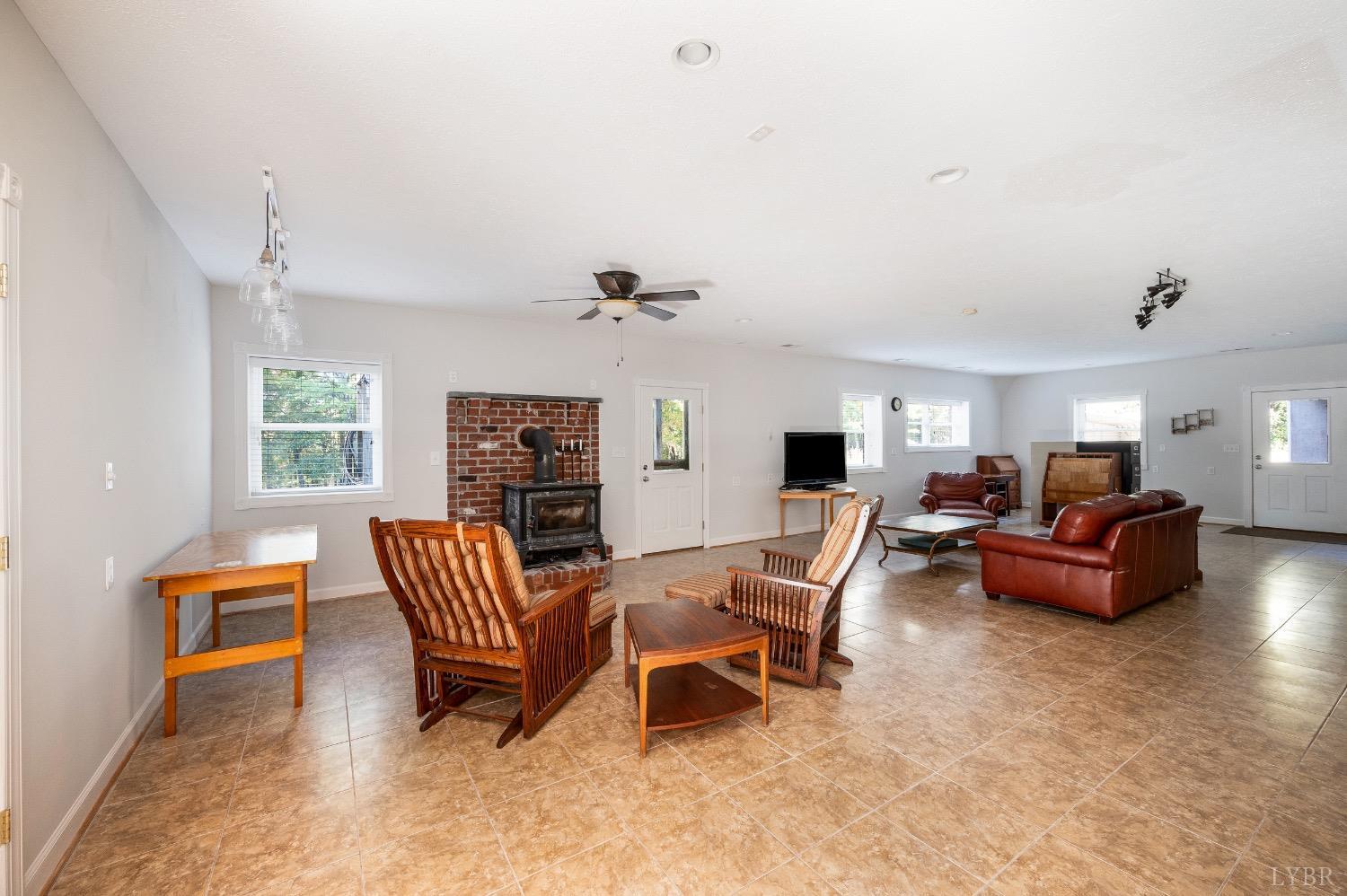 1740 White Road Forest, VA 24551 - Photo 41 of 57