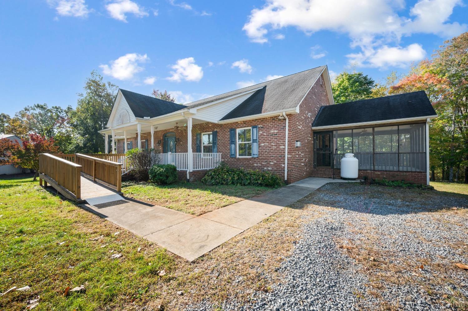 1740 White Road Forest, VA 24551 - Photo 7 of 57