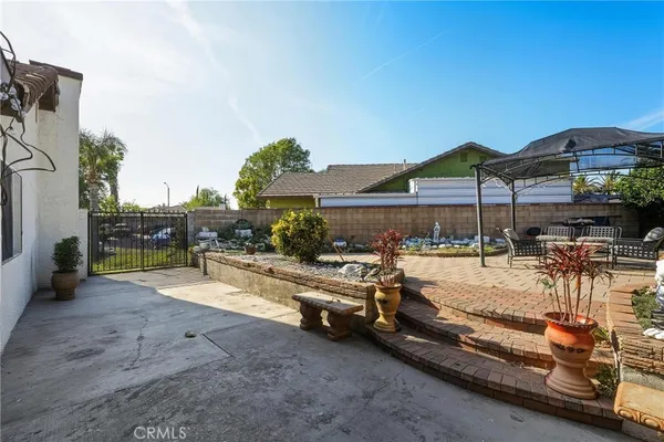 $600,000 | 10531 Elm Avenue, Bloomington, CA 92316