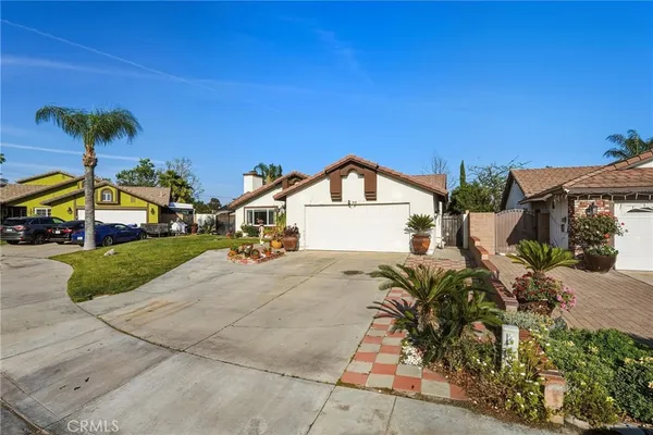 $600,000 | 10531 Elm Avenue, Bloomington, CA 92316