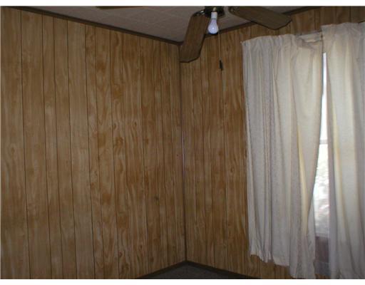 607 Reed Avenue Monessen, PA 15062 - Photo 4 of 10 Living Room.
