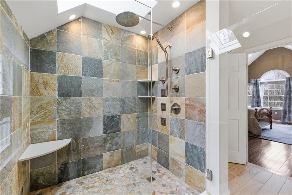 38 Old Farm Road Abington, MA 02351 - Photo 17 of 42