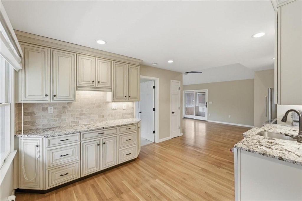 38 Old Farm Road Abington, MA 02351 - Photo 23 of 42