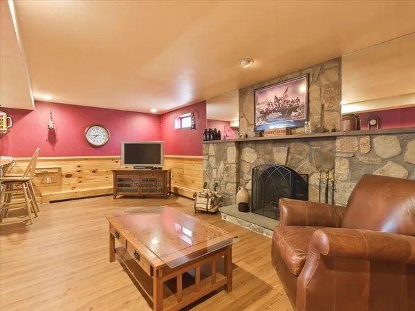 $1,175,000 | 38 Old Farm Road, Abington, MA 02351