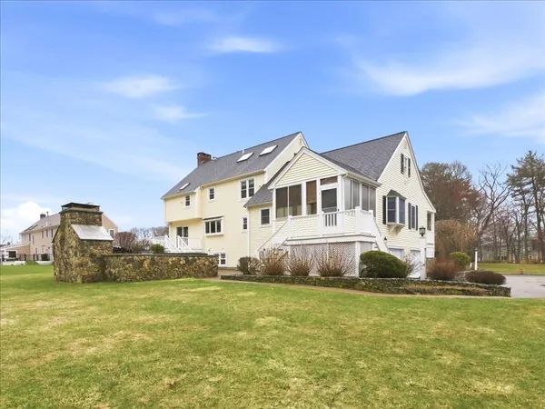 $1,175,000 | 38 Old Farm Road, Abington, MA 02351