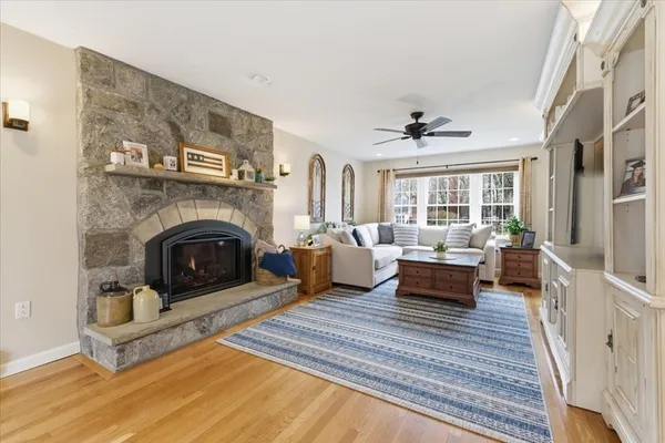 $1,175,000 | 38 Old Farm Road, Abington, MA 02351