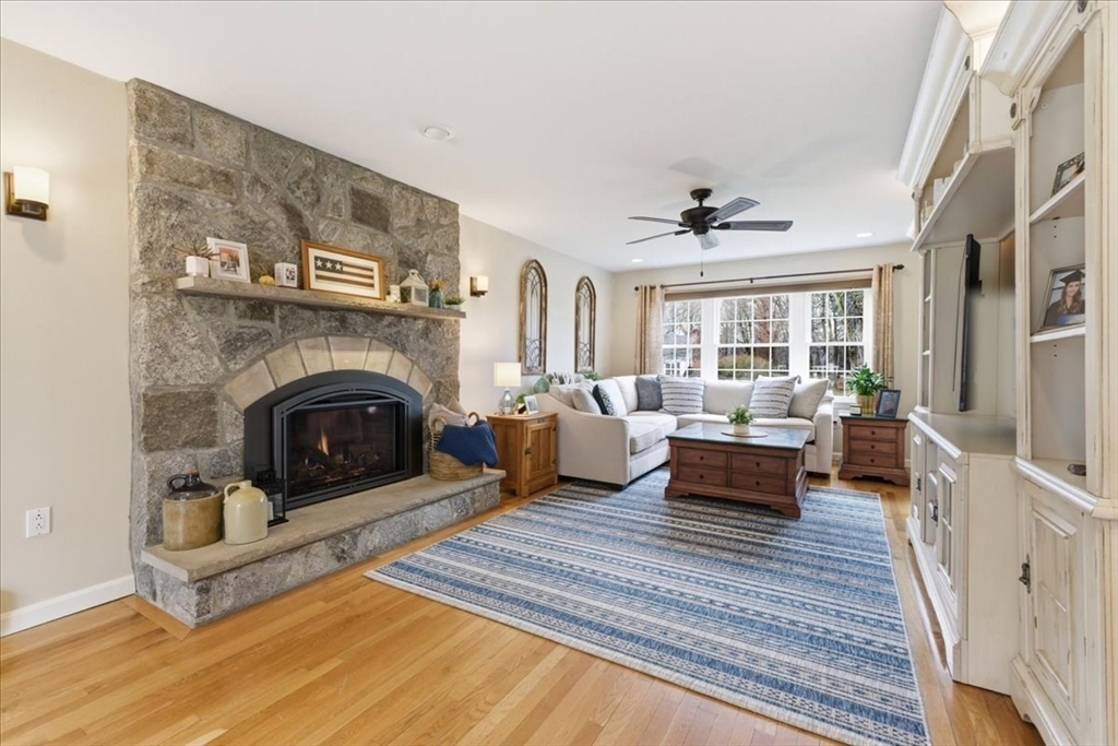 38 Old Farm Road Abington, MA 02351 - Photo 8 of 42