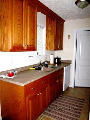 386 Union Road Shelbyville, TN 37160 - Photo 3 of 19 Kitchen with ceramic tile floor