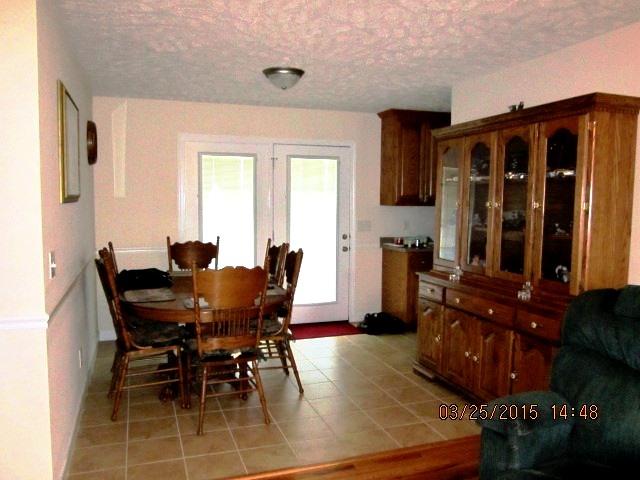 386 Union Road Shelbyville, TN 37160 - Photo 4 of 19 Dining room with ceramic tile floors