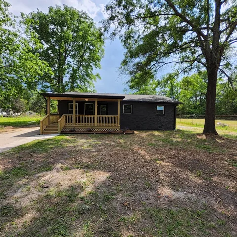 $189,900 | 202 East Huggins Street, Manning, SC 29102