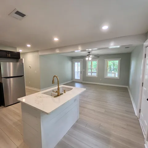 $189,900 | 202 East Huggins Street, Manning, SC 29102