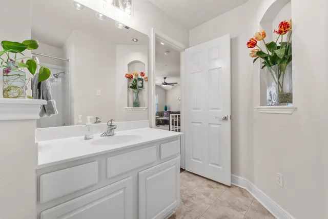 $275,000 | 1900 Scofield Ridge Parkway, Unit 5901, Austin, TX 78727