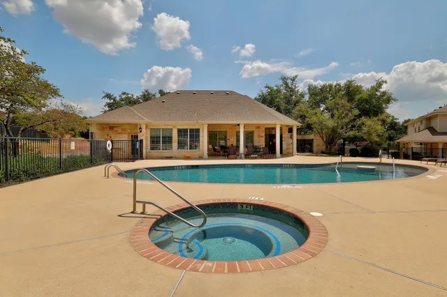 $275,000 | 1900 Scofield Ridge Parkway, Unit 5901, Austin, TX 78727