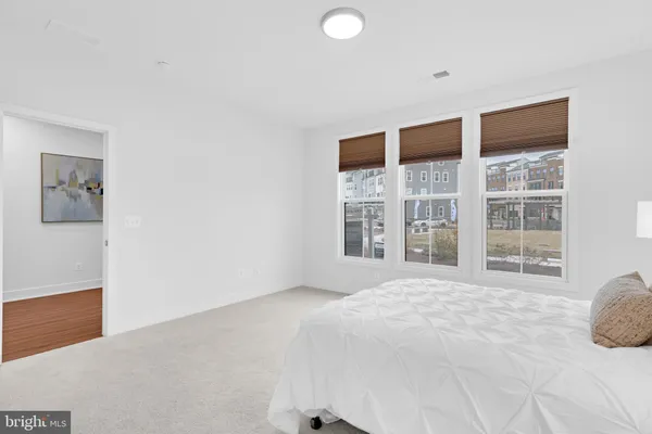 $4,900 | 13725 Aviation Place, Herndon, VA 20171