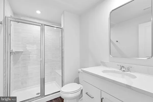 $4,900 | 13725 Aviation Place, Herndon, VA 20171