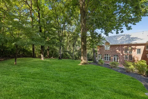 $2,799,999 | 209 Woodford Place, Nashville, TN 37215