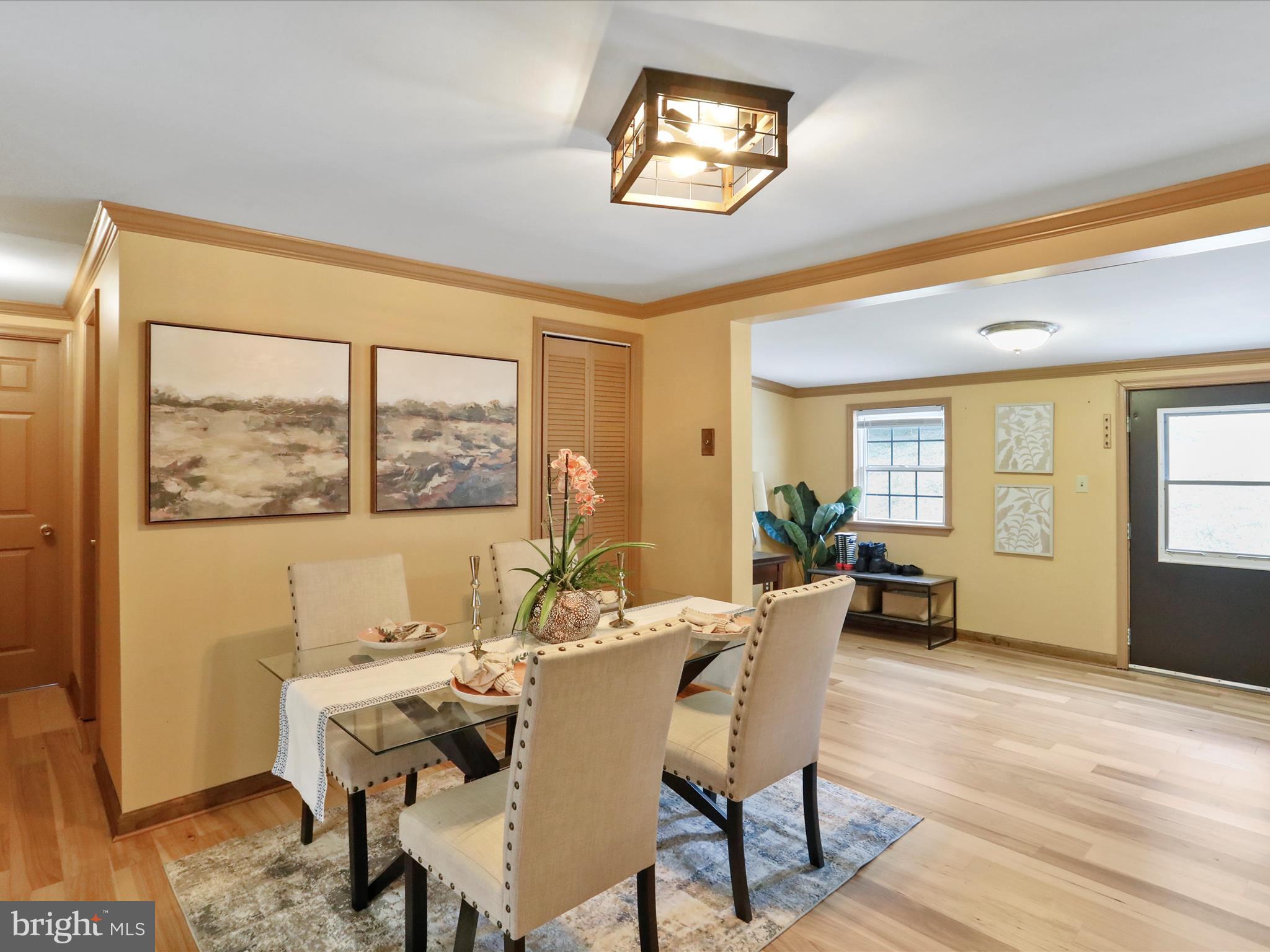 100 Stillwater Lane Berkeley Springs, WV 25411 - Photo 11 of 70 Dinning area