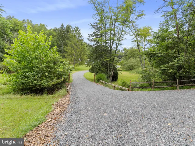 $375,000 | 100 Stillwater Lane, Berkeley Springs, WV 25411