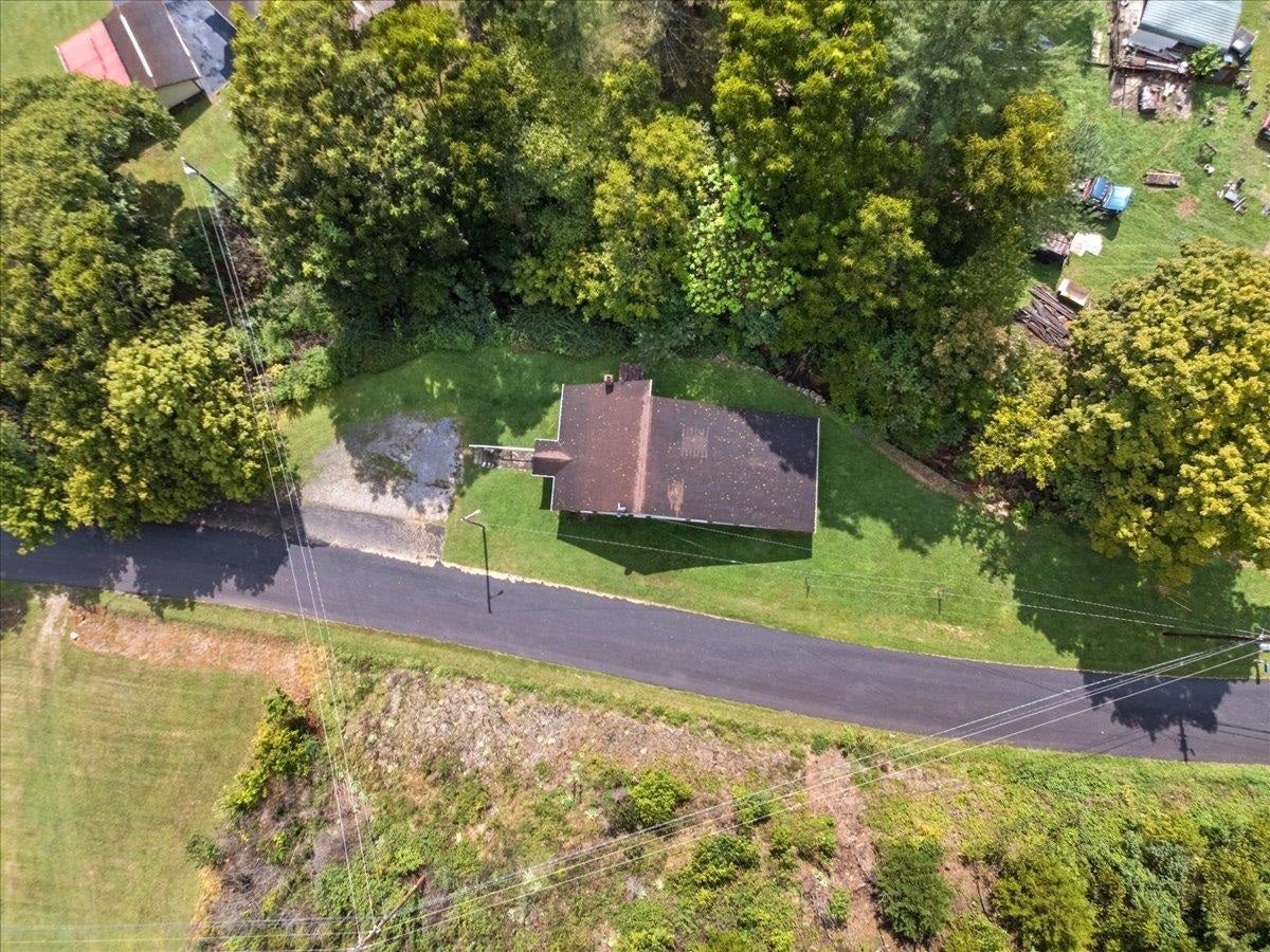 124 Big Branch Hollow Road Pembroke, VA 24136 - Photo 30 of 39 Gallery Image 30