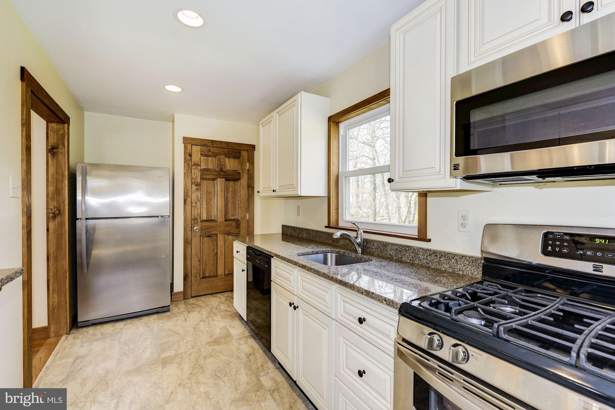633 Devon Road Moorestown, NJ 08057 - Photo 3 of 20