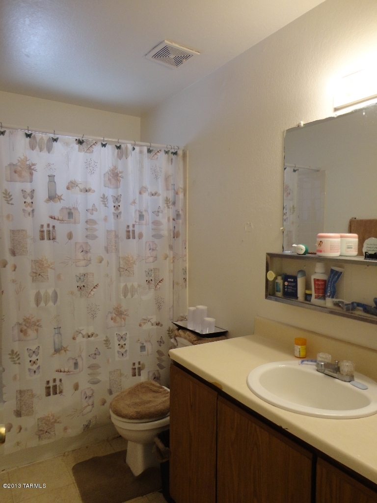 631 West 40th Street Tucson, AZ 85713 - Photo 15 of 18