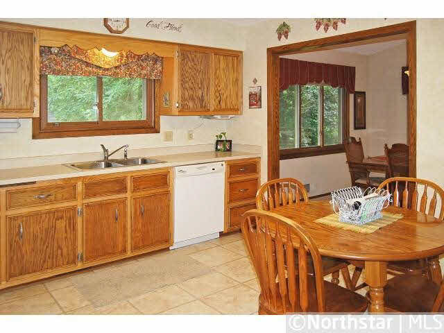 3435 Chandler Road Shoreview, MN 55126 - Photo 4 of 15