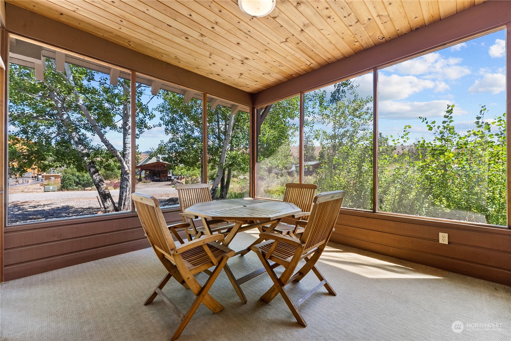 165 Saddleback Road Winthrop, WA 98862 - Photo 5 of 40 Gallery Image 5