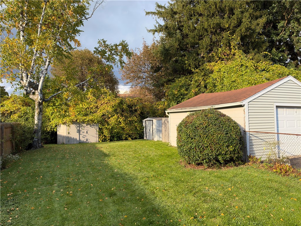 66 Cimarron Drive Rochester, NY 14620 - Photo 5 of 21 Gallery Image 5