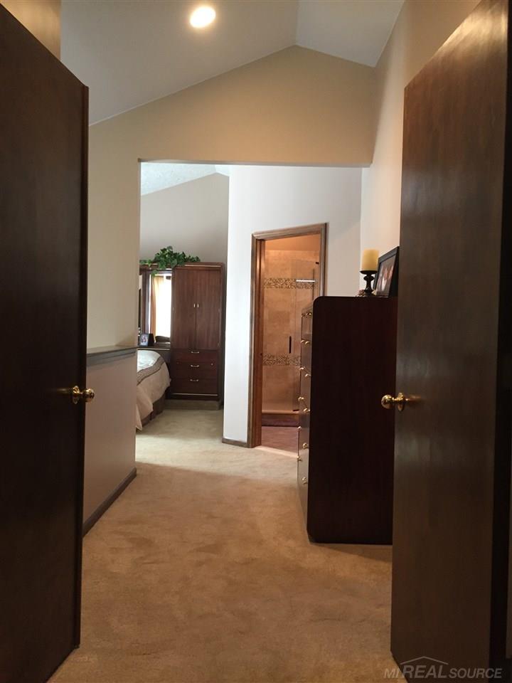 2070 Reagan Drive Rochester Hills, MI 48309 - Photo 17 of 28