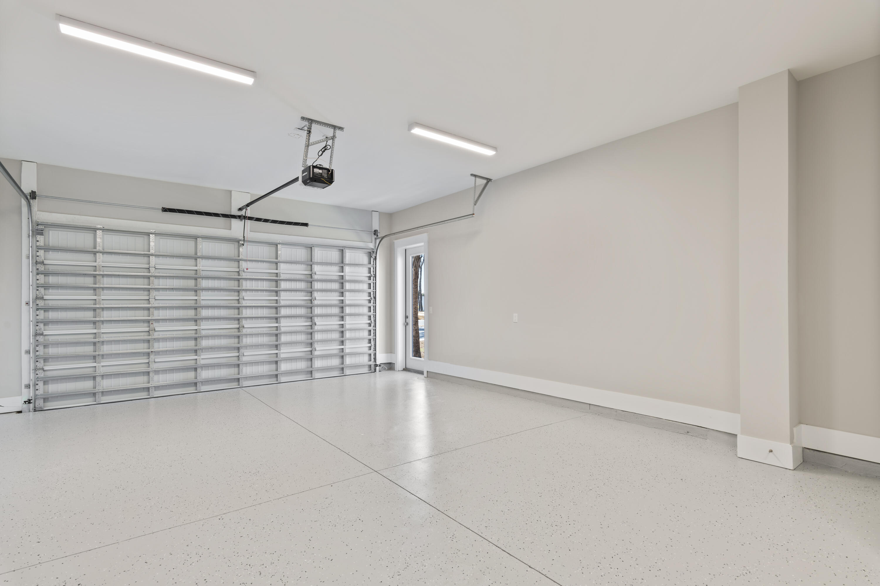 21 West Queen Palm Dr Inlet Beach Inlet Beach, FL 32461 - Photo 7 of 85 Garage