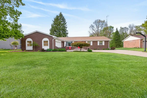 $386,000 | 708 Arrowhead Drive, Sidney, OH 45365