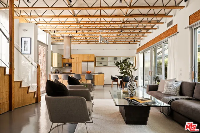 $2,295,000 | 621 San Juan Avenue, Unit B, Venice, CA 90291