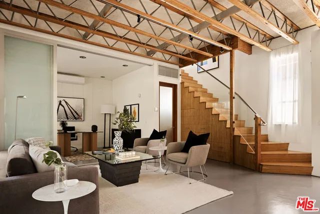 $2,295,000 | 621 San Juan Avenue, Unit B, Venice, CA 90291