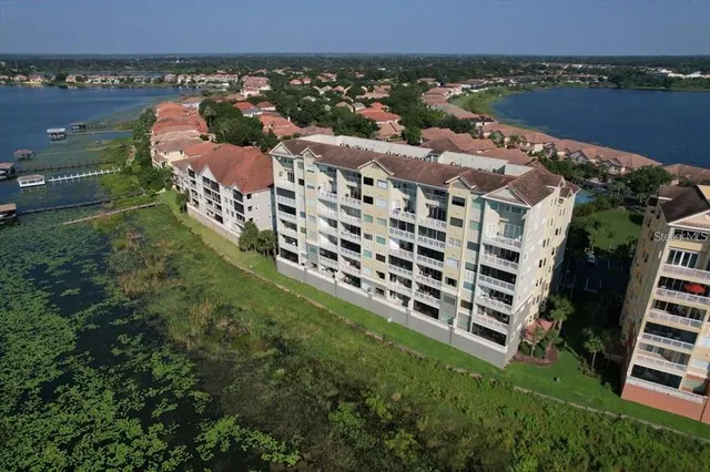$569,900 | 8761 The Esplanade, Unit 9, Orlando, FL 32836