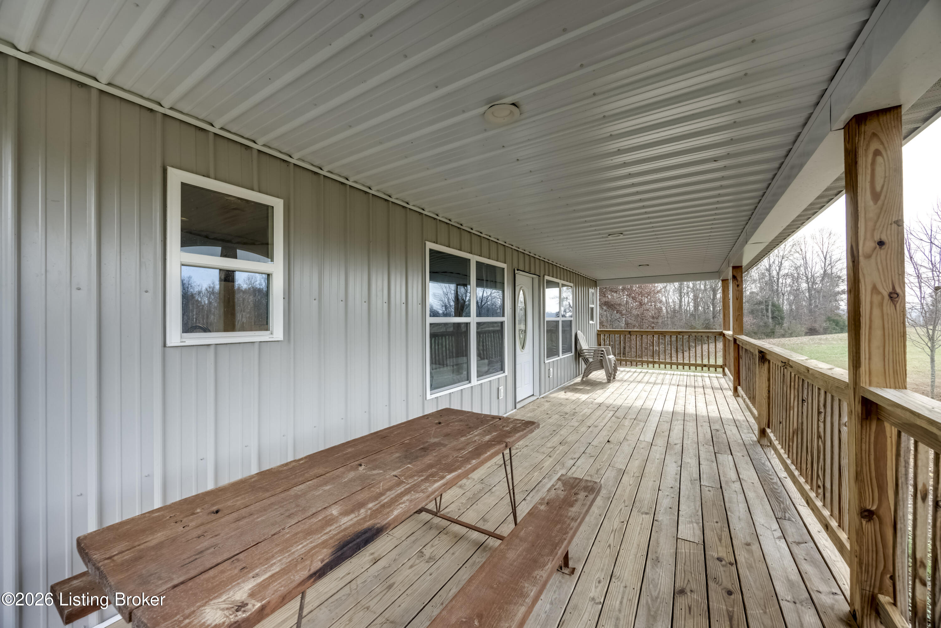 918 Oklahoma Road Bee Spring, KY 42207 - Photo 27 of 38 2Y0A3243-A